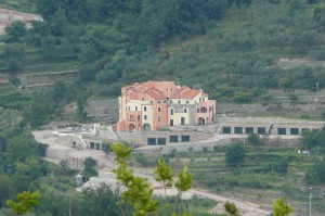 Properties for sale in Italy, on the Italian Rivieras, in the Italian Lakes and Tuscany.